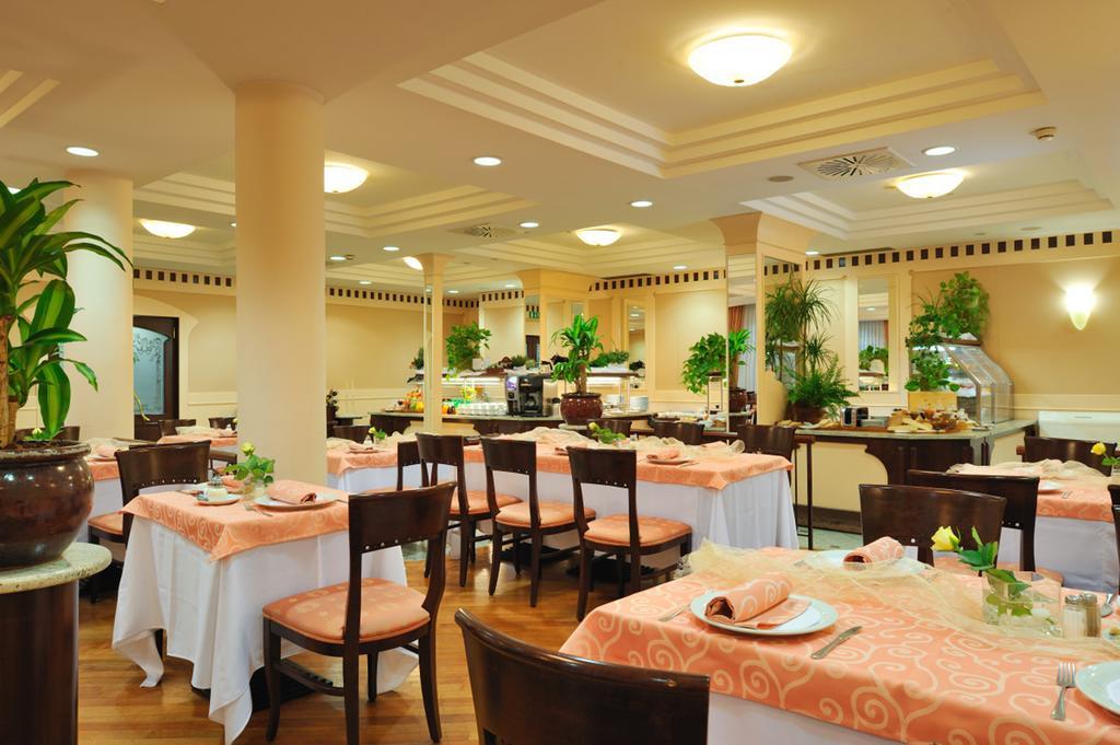 Hotel Krka - Terme Krka โนโวเมสโต ภายนอก รูปภาพ