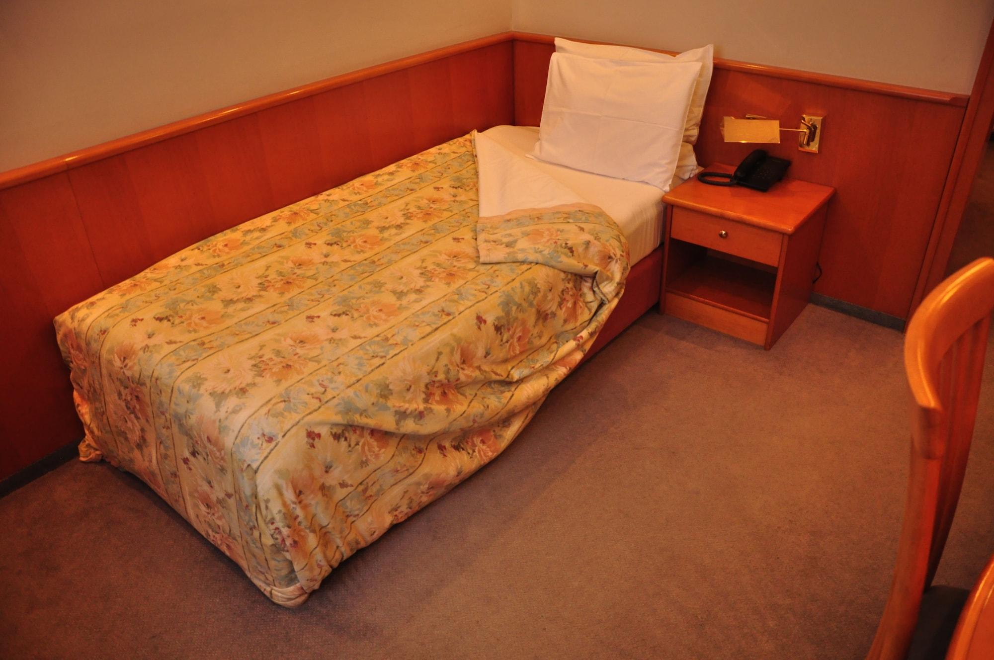 Hotel Krka - Terme Krka โนโวเมสโต ภายนอก รูปภาพ