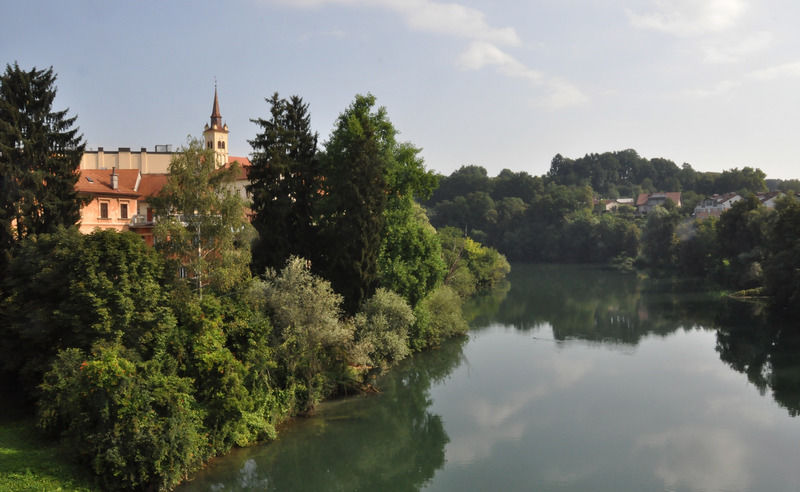 Hotel Krka - Terme Krka โนโวเมสโต ภายนอก รูปภาพ