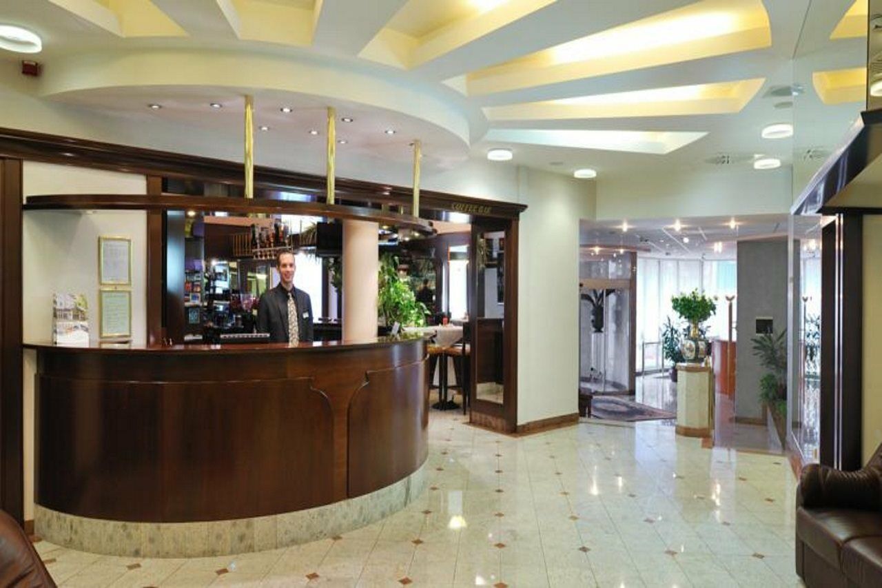 Hotel Krka - Terme Krka โนโวเมสโต ภายนอก รูปภาพ